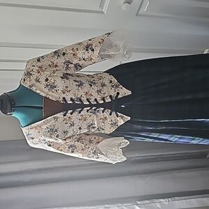 SCOTTISH  OUTLANDER Costume is great for the Scottish Festival size M